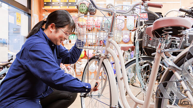 Point 02：自転車好きなスタッフが溢れています！
